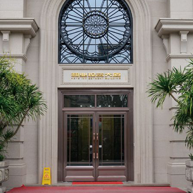 ���̰���